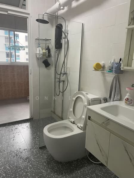 536 Jelapang Road, 536 Jelapang Road, Room Rental, 150 sqft, HDB Flat For Rent, by Ronnie Neo, 500175530 - Bathroom - PropertyGuru.com.sg