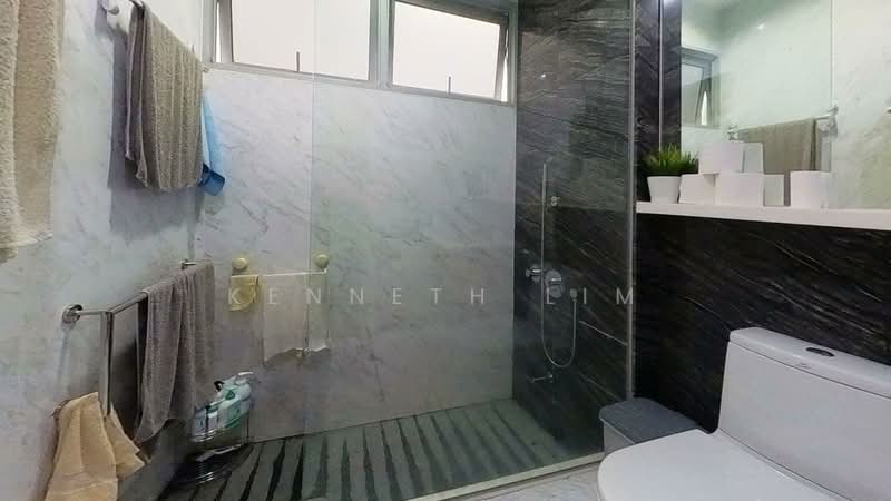 Euhabitat, 228 Jalan Eunos, 2 Bedrooms, 818 sqft, Condominium For Rent, by Kenneth Lim, 500175534 - Bathroom - PropertyGuru.com.sg