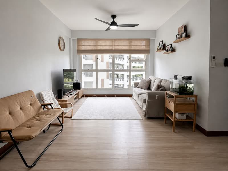 670B Edgefield Plains, 670B Edgefield Plains, 3 Bedrooms, 1,001 sqft, HDB Flat For Sale, by Hafiqal Amer, 500175552 - Living Room - PropertyGuru.com.sg