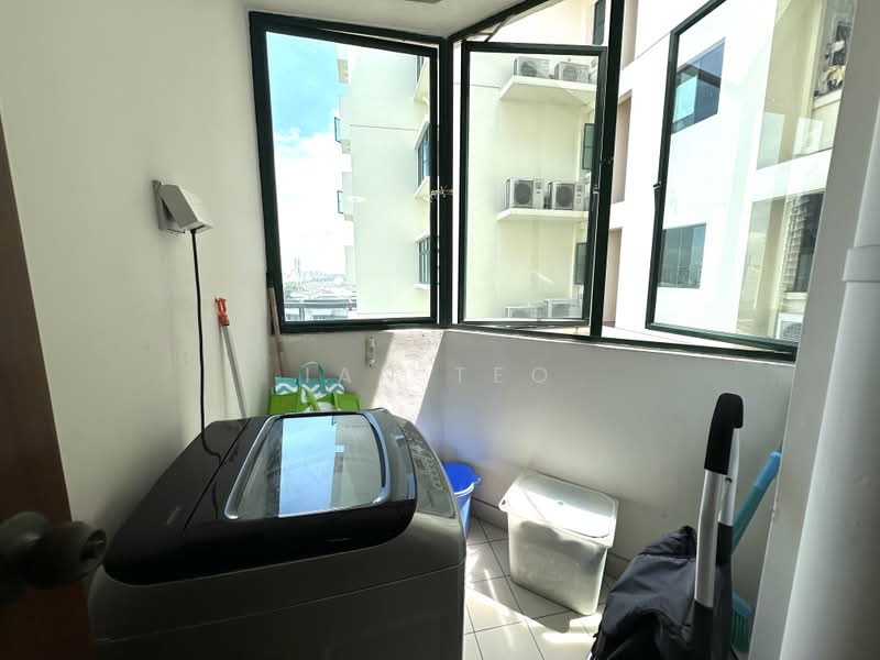 The Springbloom, 139 Serangoon Avenue 3, 2 Bedrooms, 893 sqft, Condominium For Sale, by Ian Teo, 500175556 - Balcony - PropertyGuru.com.sg
