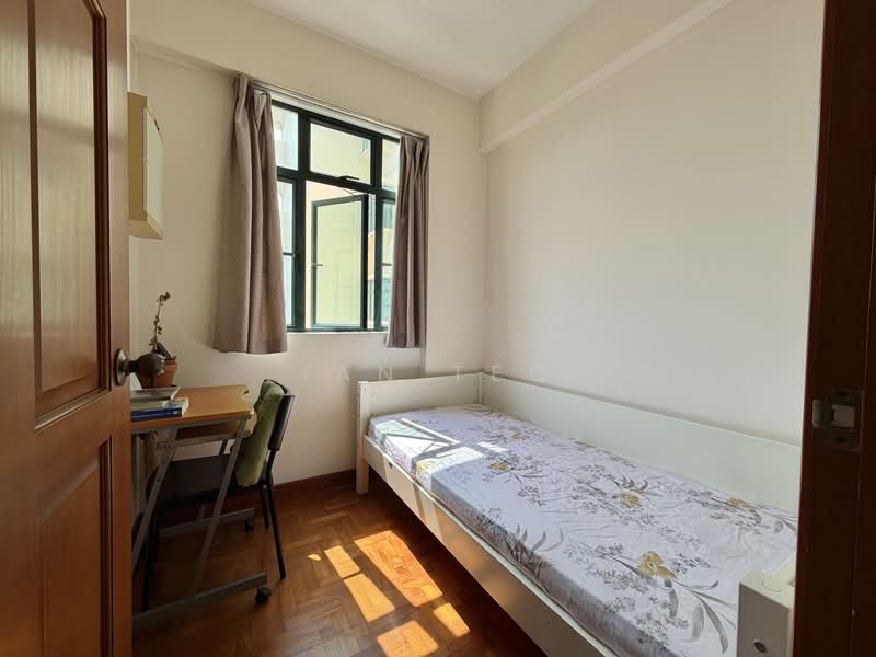 The Springbloom, 145 Serangoon Avenue 3, 2 Bedrooms, 893 sqft, Condominium For Sale, by Ian Teo, 500175556 - Bedroom - PropertyGuru.com.sg