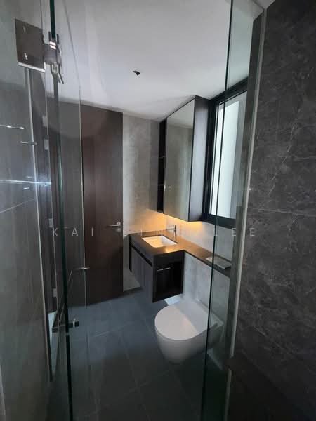 Tembusu Grand, 94 Jalan Tembusu, 3 Bedrooms, 990 sqft, Condominium For Sale, by Kai Ling Lee, 500175562 - Bathroom - PropertyGuru.com.sg