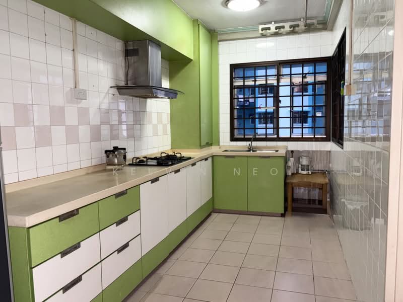 668A Jurong West Street 64, 668A Jurong West Street 64, 3 Bedrooms, 914 sqft, HDB Flat For Sale, by Kelvin Neo, 500175570 - Kitchen - PropertyGuru.com.sg