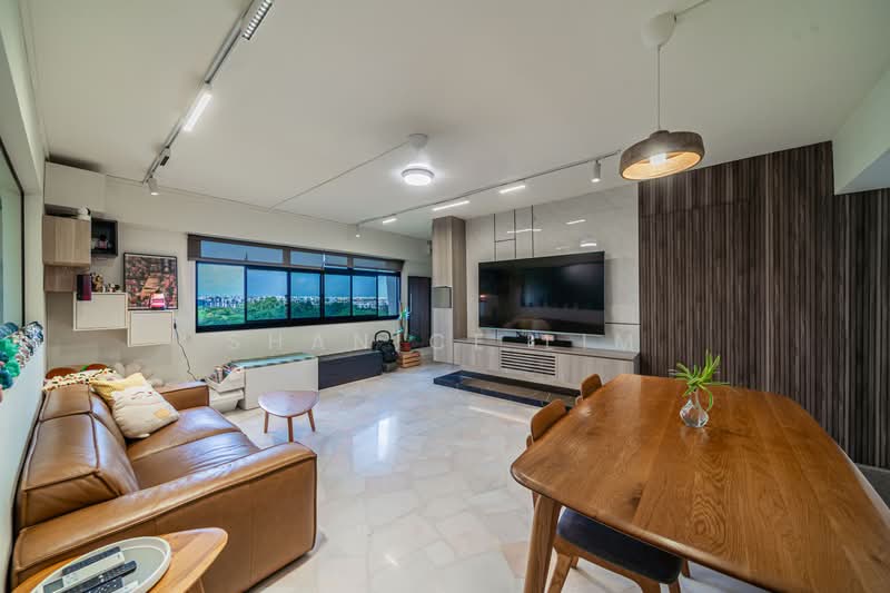 311 Canberra Road, 311 Canberra Road, 4 Bedrooms, 1,292 sqft, HDB Flat For Sale, by Shanice Lim, 500175576 - Living Room - PropertyGuru.com.sg