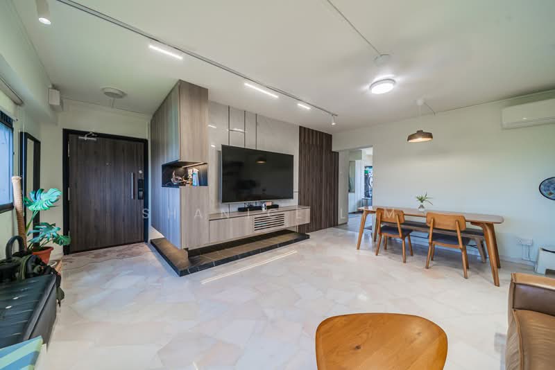 311 Canberra Road, 311 Canberra Road, 4 Bedrooms, 1,292 sqft, HDB Flat For Sale, by Shanice Lim, 500175576 - Living Room - PropertyGuru.com.sg