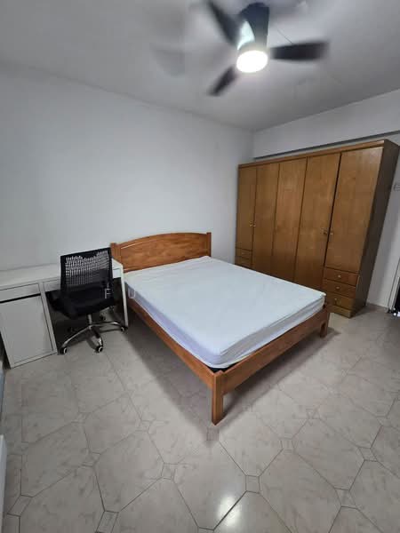 313 Bukit Batok Street 32, 313 Bukit Batok Street 32, 3 Bedrooms, 1,001 sqft, HDB Flat For Rent, by Funn Kam, 500175587 - Bedroom - PropertyGuru.com.sg