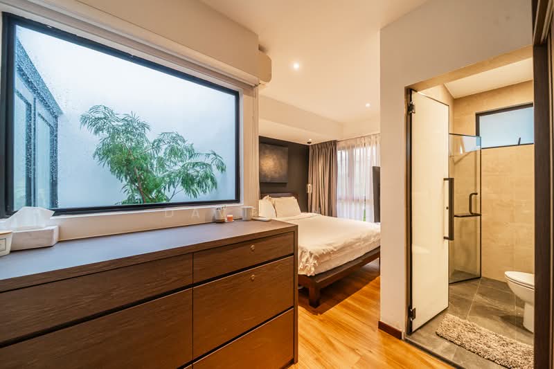 Thomson Garden Estate, Sin Ming Road, 4 Bedrooms, 1,389 sqft, Terraced House For Sale, by David Neo, 500175590 - Bedroom - PropertyGuru.com.sg