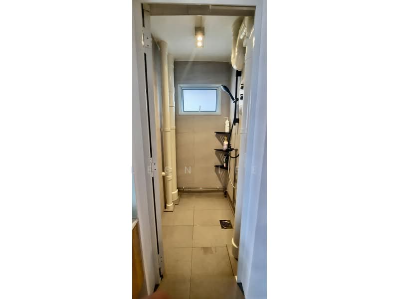 130 Bukit Merah View, 130 Bukit Merah View, Room Rental, 100 sqft, HDB Flat For Rent, by Leon Lee, 500175598 - Bathroom - PropertyGuru.com.sg