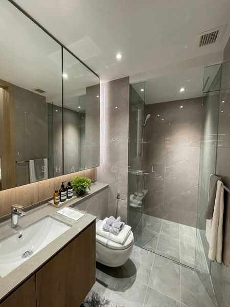 Pinetree Hill, 30 Pine Grove, 3 Bedrooms, 969 sqft, Condominium For Sale, by Shanice Lim, 500175600 - Bathroom - PropertyGuru.com.sg