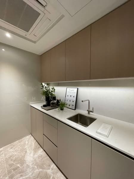 Pinetree Hill, 30 Pine Grove, 3 Bedrooms, 969 sqft, Condominium For Sale, by Shanice Lim, 500175600 - Kitchen - PropertyGuru.com.sg