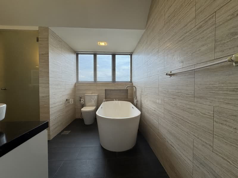 Golden Hill Estate, Golden Hill Estate, 5 Bedrooms, 5,500 sqft, Semi-Detached House For Rent, by Bryan Koh, 500175603 - Bathroom - PropertyGuru.com.sg