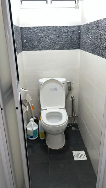 63 Marine Drive, 63 Marine Drive, Room Rental, 120 sqft, HDB Flat For Rent, by Evonne Yeo, 500175607 - Bathroom - PropertyGuru.com.sg