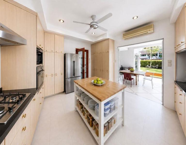Mandarin Park, Clementi Park / Upper Bukit Timah, 6 Bedrooms, 5,000 sqft, Semi-Detached House For Sale, by Jasline Lim, 500175609 - Kitchen - PropertyGuru.com.sg