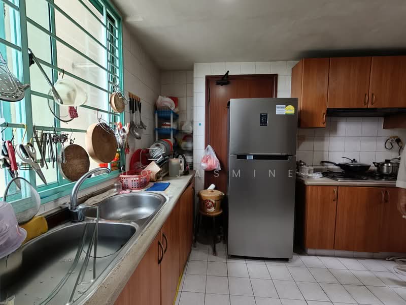 Hazel Park Condo, 21 Hazel Park Condo, 3 Bedrooms, 1,334 sqft, Condominium For Sale, by Guo Jasmine, 500175620 - Kitchen - PropertyGuru.com.sg