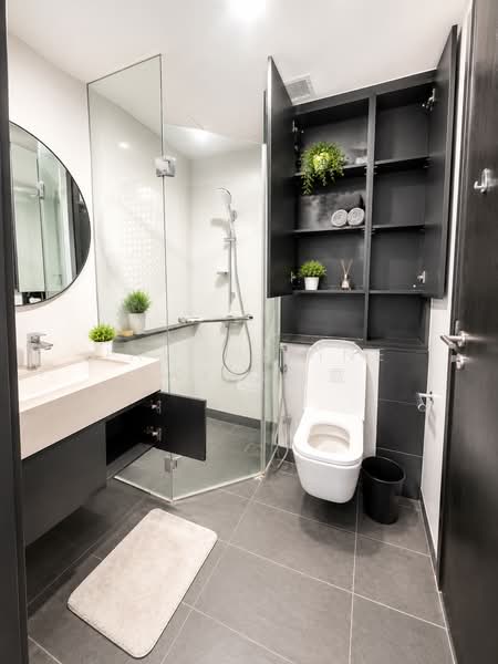 Bukit 828, 828 Upper Bukit Timah Road, 2 Bedrooms, 624 sqft, Condominium For Sale, by Jacqueline Tay 戴利霞, 500175635 - Bathroom - PropertyGuru.com.sg