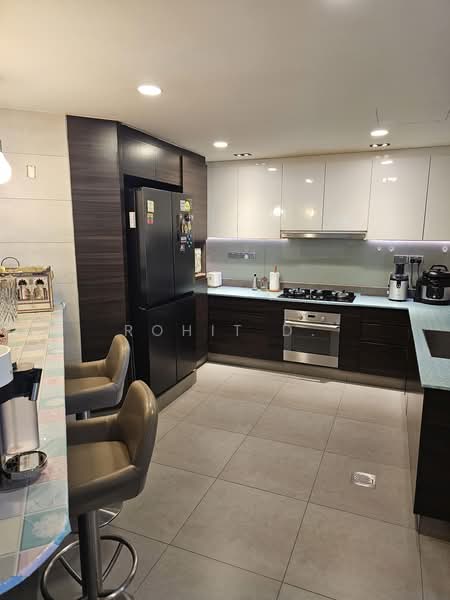 Parkshore, 201 Tanjong Rhu Road, 4 Bedrooms, 1,636 sqft, Condominium For Sale, by Rohit D., 500175642 - Kitchen - PropertyGuru.com.sg