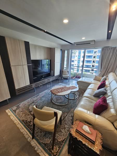 Parkshore, 201 Tanjong Rhu Road, 4 Bedrooms, 1,636 sqft, Condominium For Sale, by Rohit D., 500175642 - Living Room - PropertyGuru.com.sg