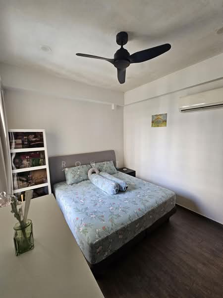 Parkshore, 201 Tanjong Rhu Road, 4 Bedrooms, 1,636 sqft, Condominium For Sale, by Rohit D., 500175642 - Bedroom 2 - PropertyGuru.com.sg