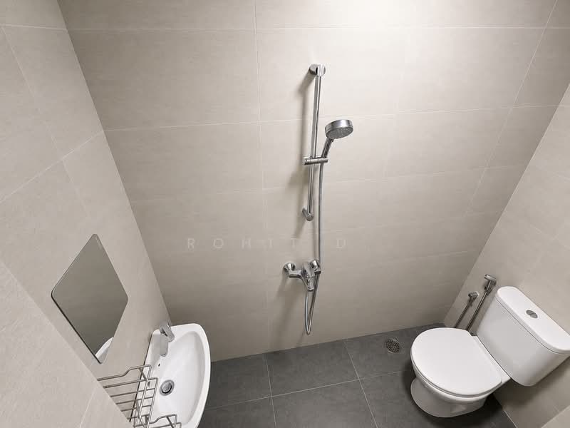 Parkshore, 201 Tanjong Rhu Road, 3 Bedrooms, 1,636 sqft, Condominium For Sale, by Rohit D., 500175642 - Helpers Bath - PropertyGuru.com.sg
