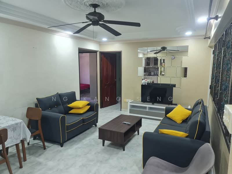 275D Jurong West Street 25, 275D Jurong West Street 25, 2 Bedrooms, 968 sqft, HDB Flat For Rent, by Ng Kang Seng, 500175663 - Living Room - PropertyGuru.com.sg
