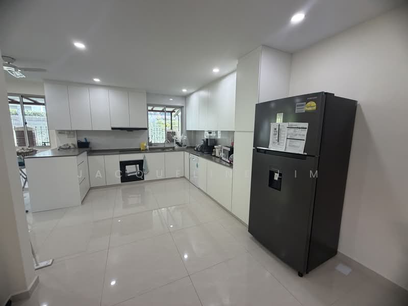 Yio Chu Kang Garden, Yio Chu Kang Garden, 5 Bedrooms, 5,000 sqft, Corner Terrace For Rent, by Jacqueline Lim, 500175704 - Kitchen - PropertyGuru.com.sg
