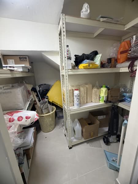 Yio Chu Kang Garden, Yio Chu Kang Garden, 5 Bedrooms, 5,000 sqft, Corner Terrace For Rent, by Jacqueline Lim, 500175704 - Interior - PropertyGuru.com.sg