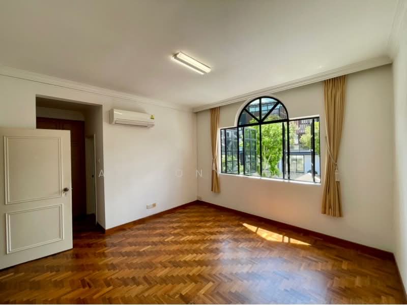 Garlick Ville, Sixth Crescent, 5 Bedrooms, 2,700 sqft, Terraced House For Rent, by Anthony Low, 500175716 - PropertyGuru.com.sg
