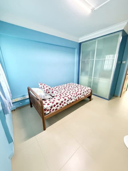 180 Ang Mo Kio Avenue 5, 180 Ang Mo Kio Avenue 5, 2 Bedrooms, 732 sqft, HDB Flat For Sale, by Michelle Cheong, 500175726 - Bedroom - PropertyGuru.com.sg