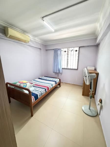 180 Ang Mo Kio Avenue 5, 180 Ang Mo Kio Avenue 5, 2 Bedrooms, 732 sqft, HDB Flat For Sale, by Michelle Cheong, 500175726 - Bedroom - PropertyGuru.com.sg