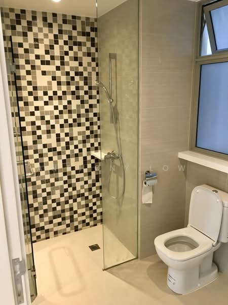 Sea Esta, 20 Pasir Ris Link, 2 Bedrooms, 636 sqft, Condominium For Rent, by Anthony Low, 500175735 - Bathroom - PropertyGuru.com.sg
