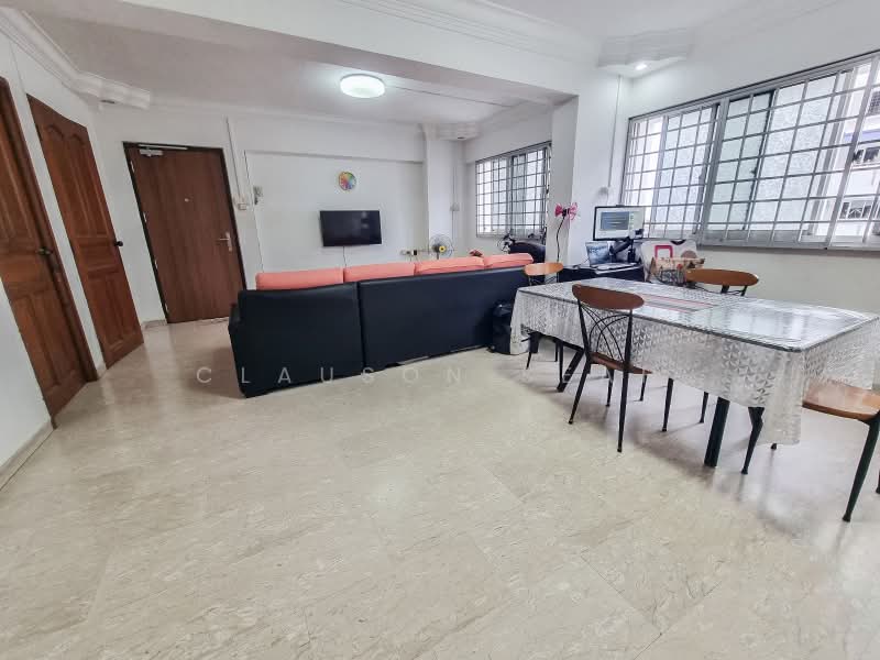 404 Choa Chu Kang Avenue 3, 404 Choa Chu Kang Avenue 3, 3 Bedrooms, 1,119 sqft, HDB Flat For Rent, by Clauson Seah, 500175738 - Living Room - PropertyGuru.com.sg
