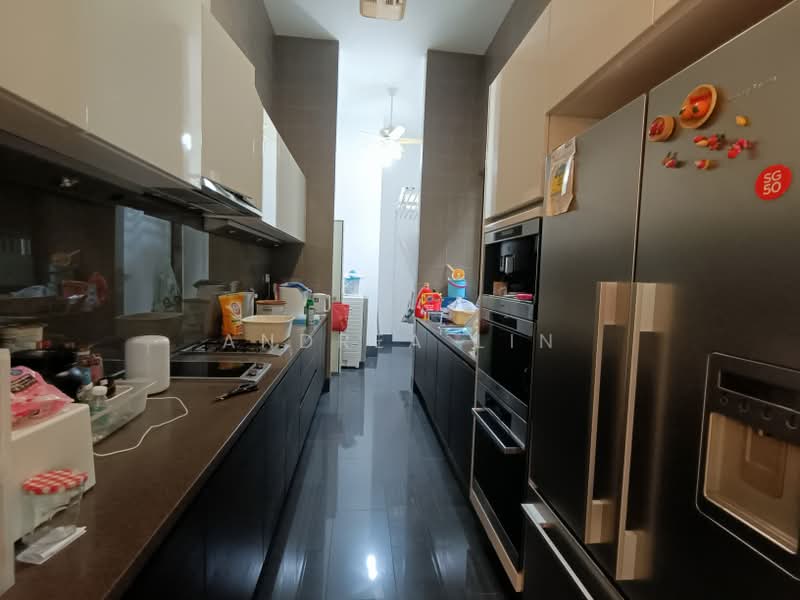 Belle Vue Residences, 15 Oxley Walk, 3 Bedrooms, 1,808 sqft, Condominium For Sale, by Andrea Lin, 500175740 - Kitchen - PropertyGuru.com.sg