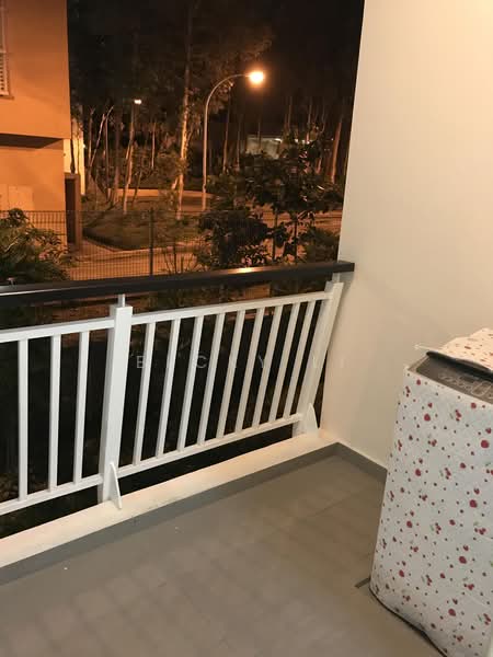WhiteHaven, 332A Pasir Panjang Road, 3 Bedrooms, 818 sqft, Apartment For Rent, by Becky Li, 500175755 - Balcony - PropertyGuru.com.sg