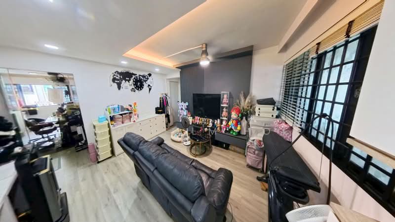 103 Serangoon North Avenue 1, 103 Serangoon North Avenue 1, 3 Bedrooms, 980 sqft, HDB Flat For Sale, by Malcolm Hoe, 500175767 - Living Room - PropertyGuru.com.sg