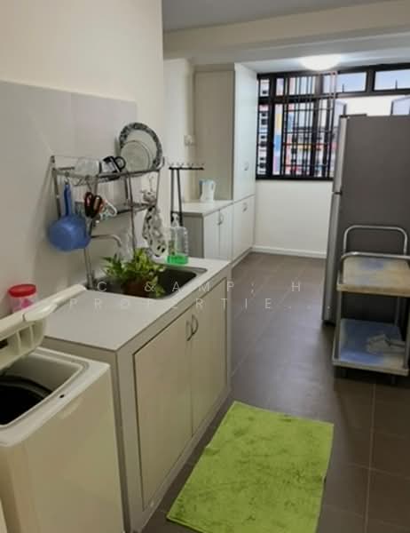 40 Circuit Road, 40 Circuit Road, 2 Bedrooms, 660 sqft, HDB Flat For Rent, by JUDY TAN, 500175768 - Kitchen - PropertyGuru.com.sg