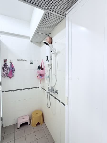 443B Fernvale Road, 443B Fernvale Road, 1 Bedroom, 506 sqft, HDB Flat For Rent, by Jerra Soh, 500175769 - Bathroom - PropertyGuru.com.sg