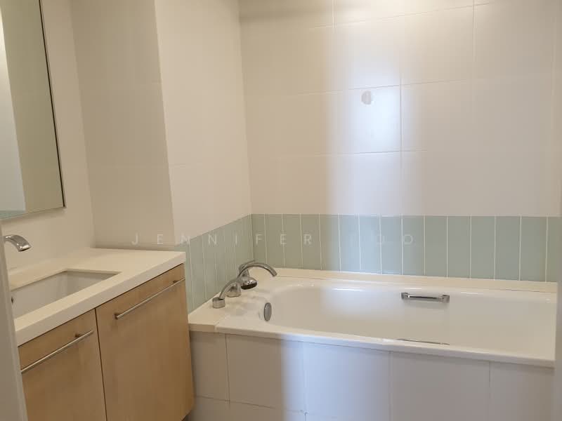 The Sail @ Marina Bay, 6 Marina Boulevard, 2 Bedrooms, 861 sqft, Condominium For Sale, by Jennifer Foo, 500175781 - Bathroom - PropertyGuru.com.sg