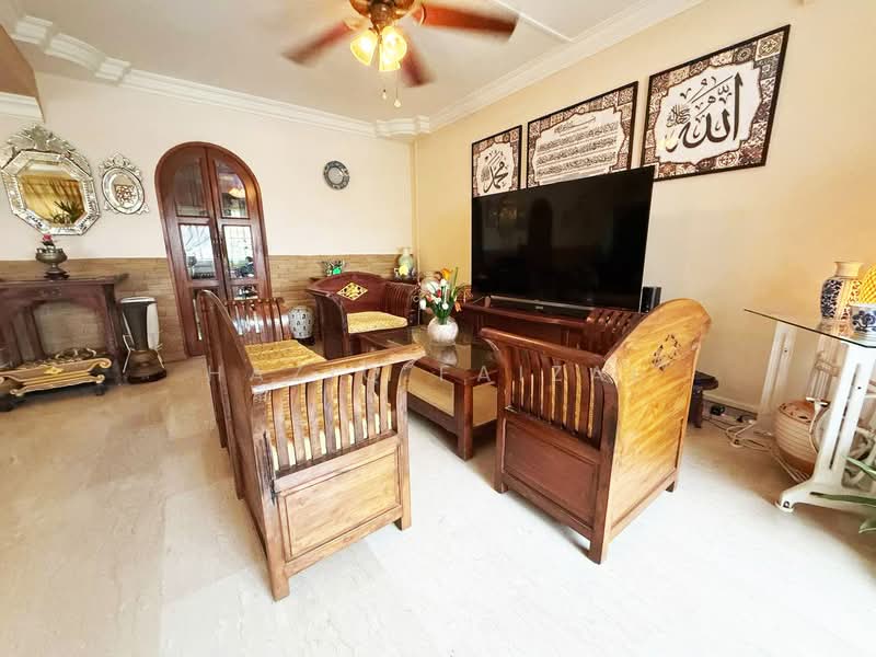 842H Tampines Street 82, 842H Tampines Street 82, 3 Bedrooms, 1,377 sqft, HDB Flat For Sale, by Haziq Faizal, 500175791 - Living Room - PropertyGuru.com.sg