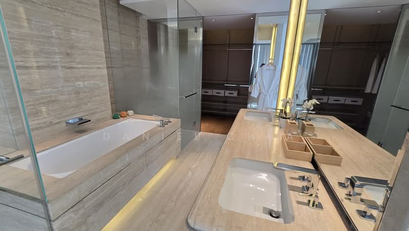 Ardmore Residence, 7 Ardmore Park, 4 Bedrooms, 3,186 sqft, Condominium For Rent, by Daniel Chua, 500175803 - Bathroom - PropertyGuru.com.sg