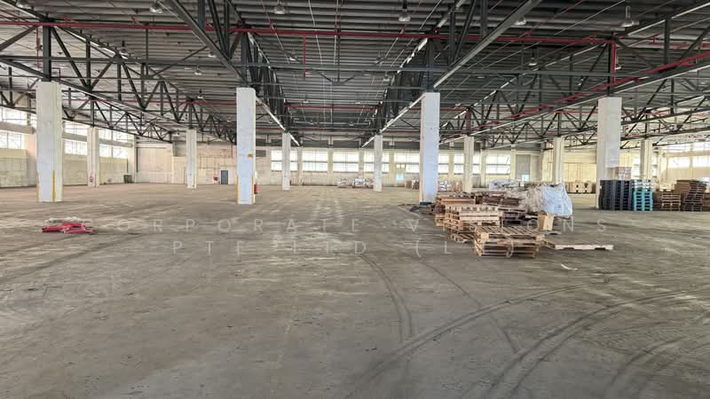 Upper Jurong, , 82,000 sqft, Warehouse For Rent, by HO LI LI, 500175813 - Interior - CommercialGuru.com.sg