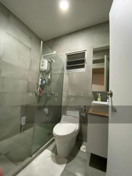 440B Fernvale Link, 440B Fernvale Link, 3 Bedrooms, 990 sqft, HDB Flat For Sale, by Gwendolyn Yap, 500175823 - Bathroom - PropertyGuru.com.sg