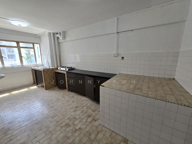 154 Serangoon North Avenue 1, 154 Serangoon North Avenue 1, 2 Bedrooms, 600 sqft, HDB Flat For Rent, by Johnny Poh, 500175827 - Kitchen - PropertyGuru.com.sg