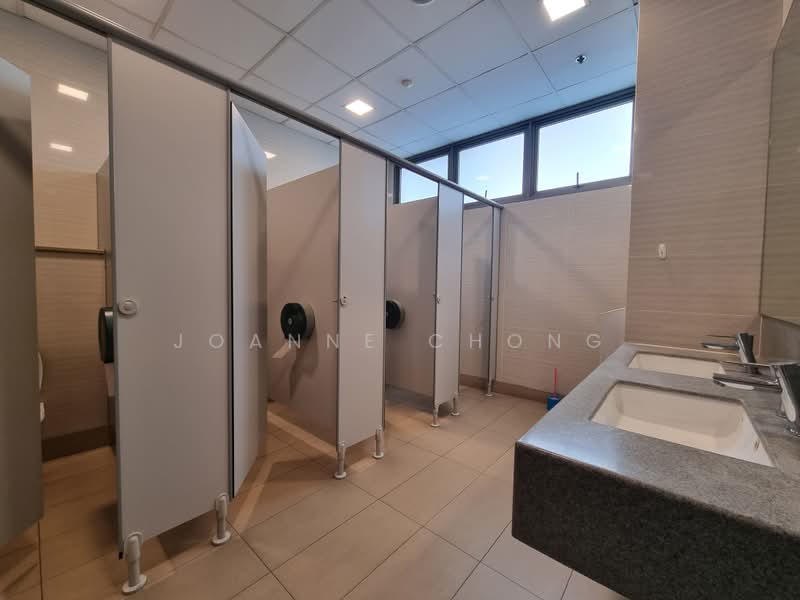 Serangoon North Ave 5, , 8,288 sqft, Light Industrial (B1) For Rent, by Joanne Chong, 500175831 - Bathroom - CommercialGuru.com.sg