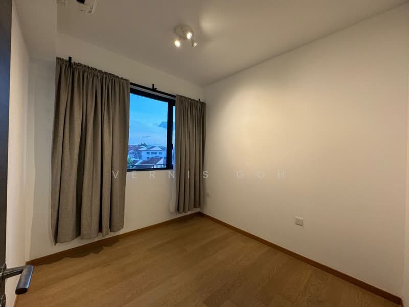 The Florence Residences, 99 Hougang Avenue 2, 3 Bedrooms, 936 sqft, Condominium For Sale, by Vernis Goh, 500175833 - Bedroom - PropertyGuru.com.sg