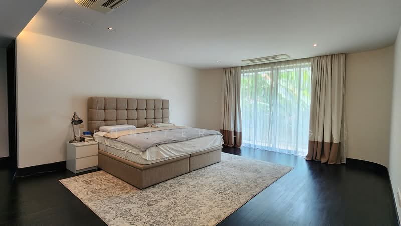 EXECLUSIVE GEM - Elegant GCB @ King Albert Park, King Albert Park, 8 Bedrooms, 10,500 sqft, Good Class Bungalow For Sale, by Jennifer Leong, 500175834 - Bedroom - PropertyGuru.com.sg