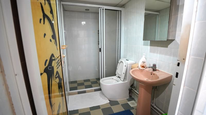 290G Bukit Batok Street 24, 290G Bukit Batok Street 24, 3 Bedrooms, 1,077 sqft, HDB Flat For Sale, by Chua Le Bing, 500175836 - Bathroom - PropertyGuru.com.sg