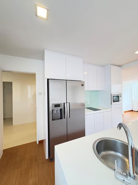 Nassim Regency, 37 Nassim Road, 3 Bedrooms, 2,056 sqft, Apartment For Rent, by Johnny Chia, 500175844 - Kitchen - PropertyGuru.com.sg