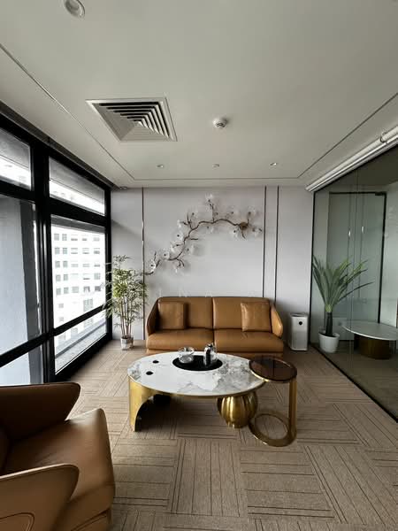 Ocbc Centre, 65 Chulia Street, 4,127 sqft, Office For Rent, by Lina ., 500175845 - Living Room - CommercialGuru.com.sg