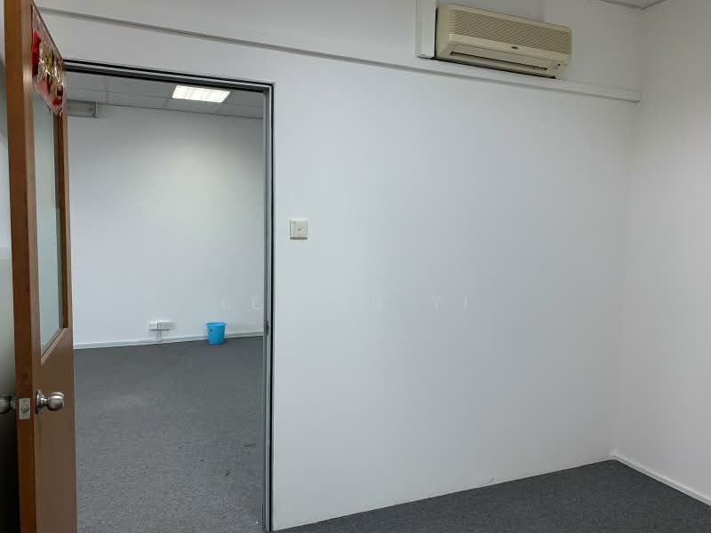 Ubi Techpark, 10 Ubi Crescent, 1,679 sqft, Light Industrial (B1) For Sale, by Lee Su Yi, 500175857 - Interior - CommercialGuru.com.sg