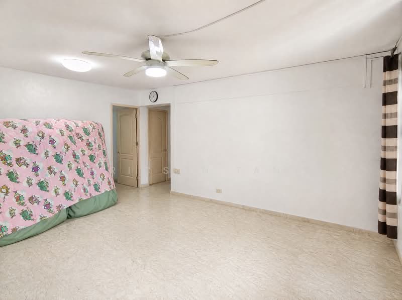 472 Ang Mo Kio Avenue 10, 472 Ang Mo Kio Avenue 10, 3 Bedrooms, 990 sqft, HDB Flat For Sale, by Ricson Tan, 500175860 - Living Room - PropertyGuru.com.sg